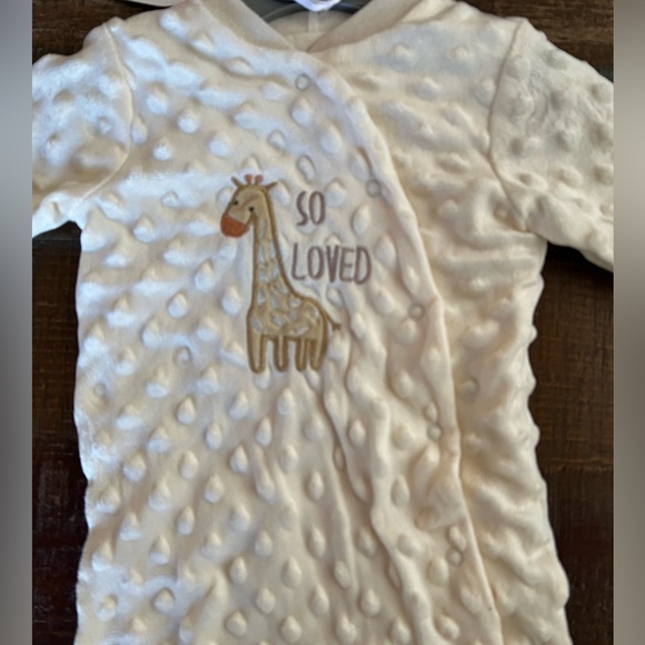 NWT Baby sleeper “”So Loved” 3-6 months - Picture 7 of 7